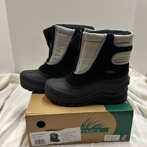 Itasca Boys Winter Snow Boots Size 5 Black Grey Worn One Time